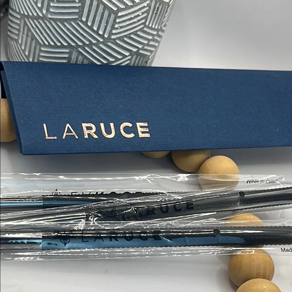 LaRuce Premium Makeup Brush Set - Black
